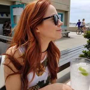 Meet your Posher, Rebecca